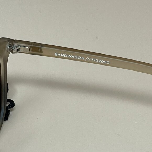 Le Specs | Bandwagon Sunglasses in Matte Stone & Copper Mirror